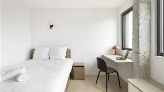 Rooms in Paris 15ème arrondissement - photo 9