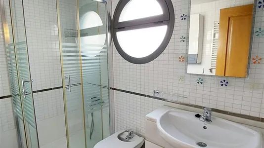 Rooms in Madrid Chamartín - photo 10