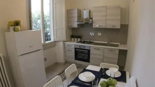 Rooms in Florence - photo 5
