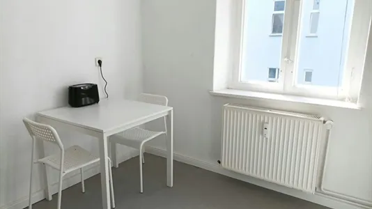 Apartments in Location is not specified - photo 9