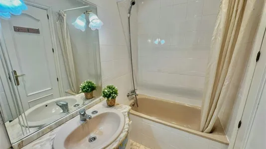 Rooms in Madrid Centro - photo 4