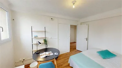 Room for rent in Paris 17ème arrondissement, Paris