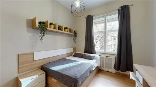 Rooms in Madrid Moncloa-Aravaca - photo 1