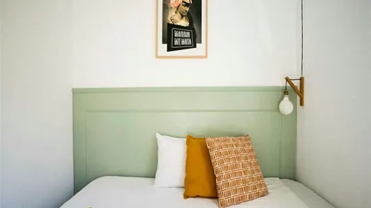 Rooms in Madrid Centro - photo 10