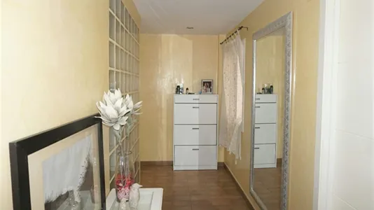 Rooms in Málaga - photo 10