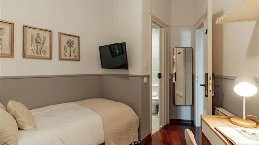Rooms in Barcelona Gràcia - photo 1