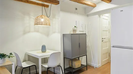 Apartments in Barcelona Ciutat Vella - photo 10