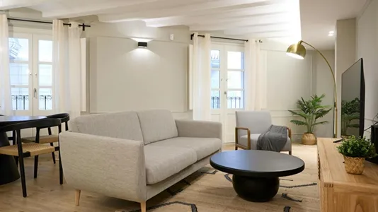 Apartments in Barcelona Ciutat Vella - photo 5