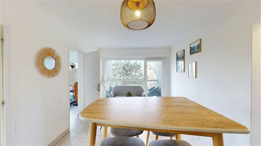 Rooms in Saint-Julien-en-Genevois - photo 10