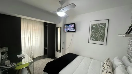 Rooms in Madrid Carabanchel - photo 1