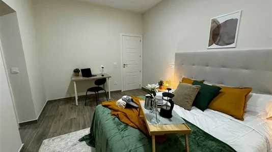 Rooms in Madrid Centro - photo 5