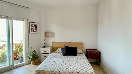 Apartments in Barcelona Eixample - photo 4