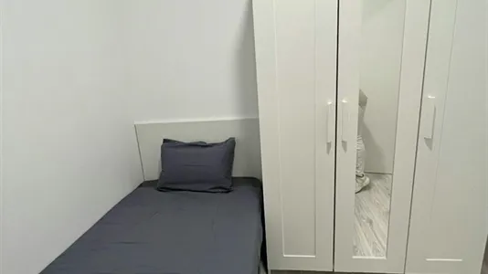 Rooms in Barcelona Ciutat Vella - photo 4