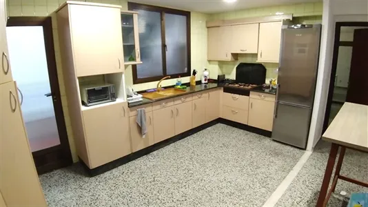 Rooms in Valencia L'Eixample - photo 4