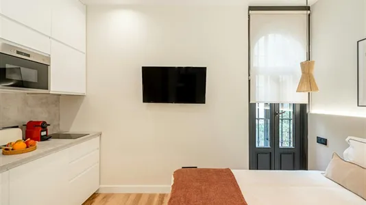 Apartments in Madrid Centro - photo 4