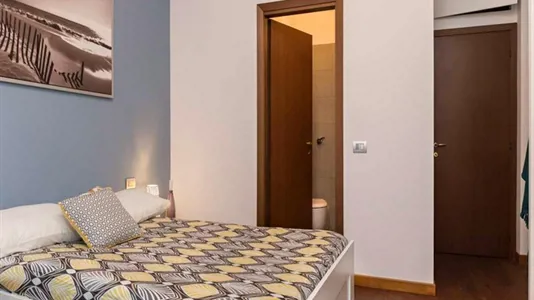 Rooms in Milano Zona 5 - Vigentino, Chiaravalle, Gratosoglio - photo 3