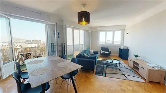 Rooms in Clermont-Ferrand - photo 4