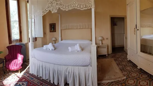 Houses in Sesto Fiorentino - photo 4