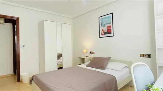 Rooms in la Punta - photo 3