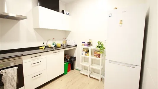 Rooms in Barcelona Eixample - photo 7