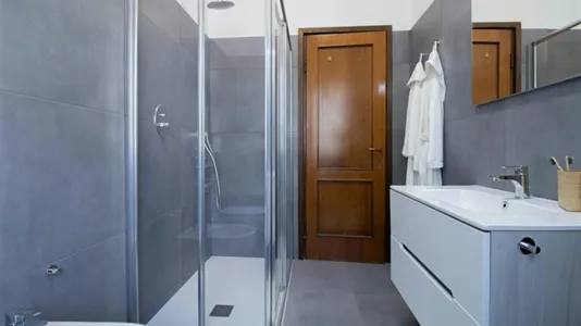 Rooms in Brescia - photo 4