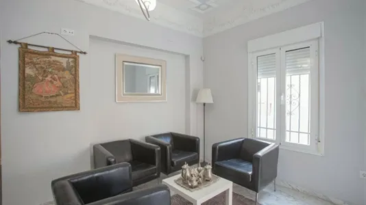 Rooms in Bami - photo 6