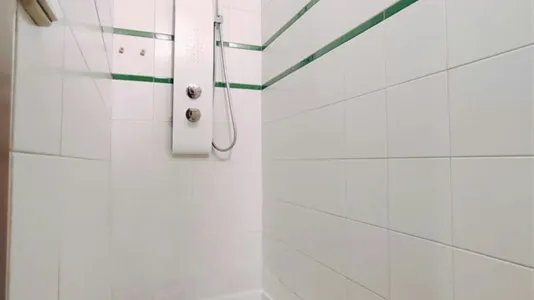 Rooms in Barcelona Ciutat Vella - photo 6