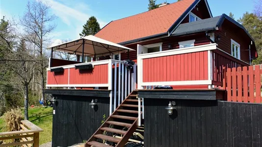 Houses in Huddinge - photo 2