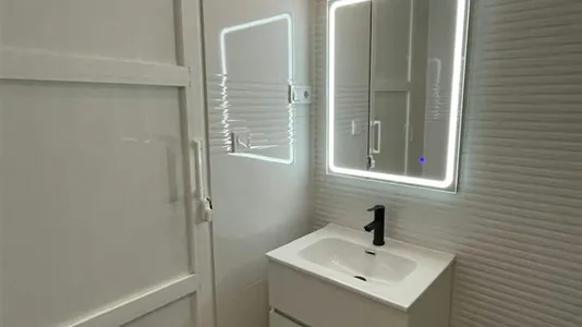 Rooms in Madrid Centro - photo 7