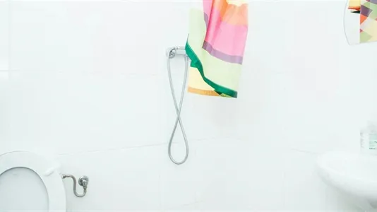 Rooms in Barcelona Ciutat Vella - photo 5