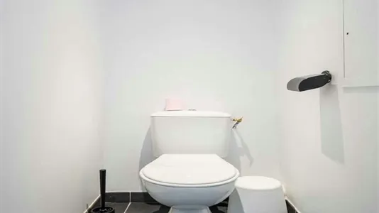 Rooms in Lyon - photo 9