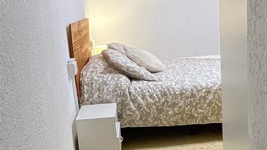 Rooms in Zaragoza - photo 3