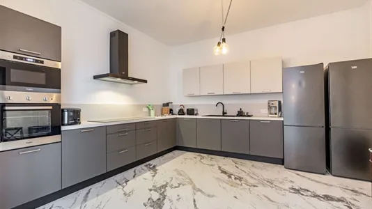 Rooms in Charleroi - photo 7