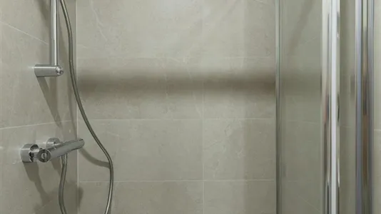 Rooms in Barcelona Les Corts - photo 8