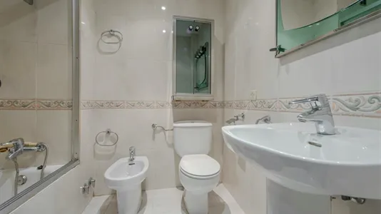 Rooms in Madrid Tetuán - photo 10