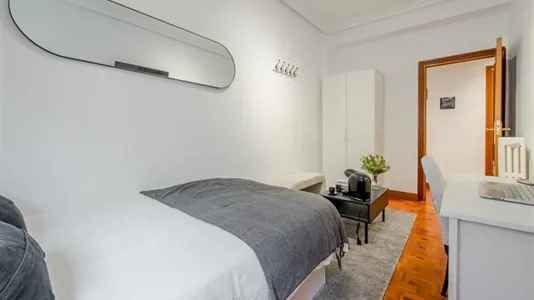 Rooms in Madrid Chamberí - photo 3