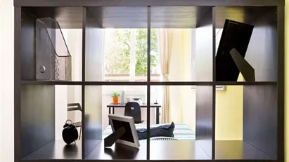 Room for rent in Milano Zona 9 - Porta Garibaldi, Niguarda, Milan