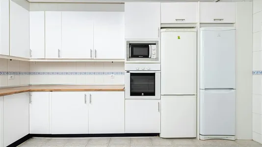 Rooms in Madrid Moncloa-Aravaca - photo 7