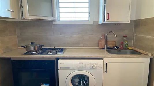 Rooms in Roma Municipio VI – Roma Delle Torri - photo 4