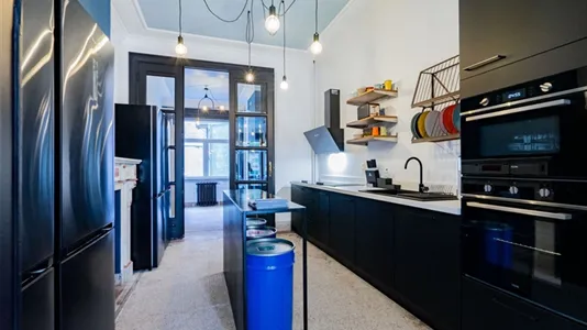 Rooms in Charleroi - photo 5