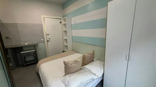 Rooms in Valencia Ciutat Vella - photo 9