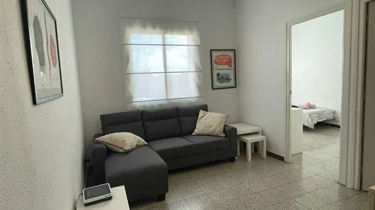 Apartments in Barcelona Sants-Montjuïc - photo 1