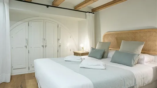 Apartments in Barcelona Ciutat Vella - photo 10