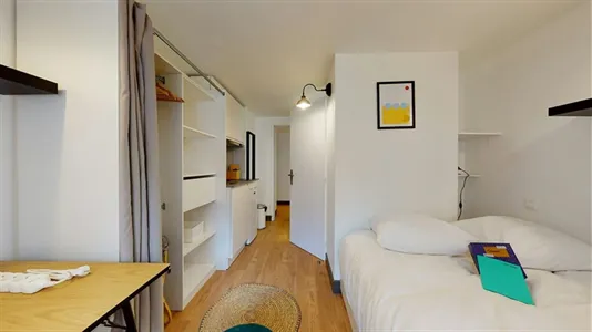 Rooms in Marseille 4ème arrondissement - photo 2