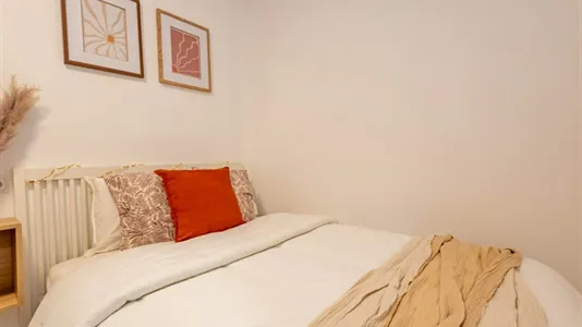 Rooms in Madrid Chamberí - photo 3