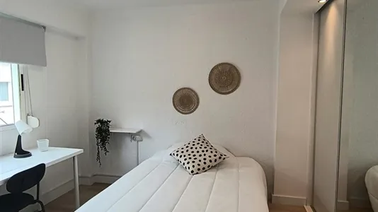 Rooms in Tarragona - photo 1