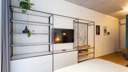 Apartments in Barcelona Eixample - photo 6