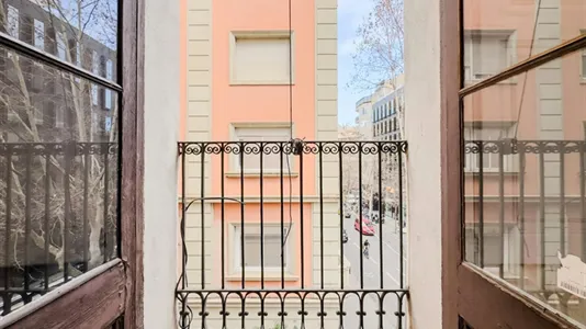 Rooms in Barcelona Eixample - photo 5