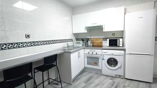 Rooms in Los Berrocales - photo 7