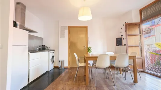 Apartments in Valencia Ciutat Vella - photo 9